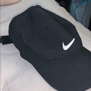 NIKE black hat